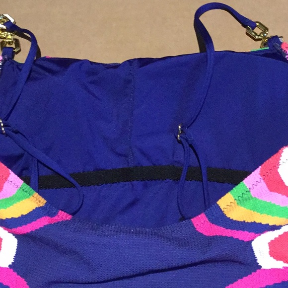 TRINA TURK 10  RAINBOW SWIRL ONE PIECE - Picture 14 of 14